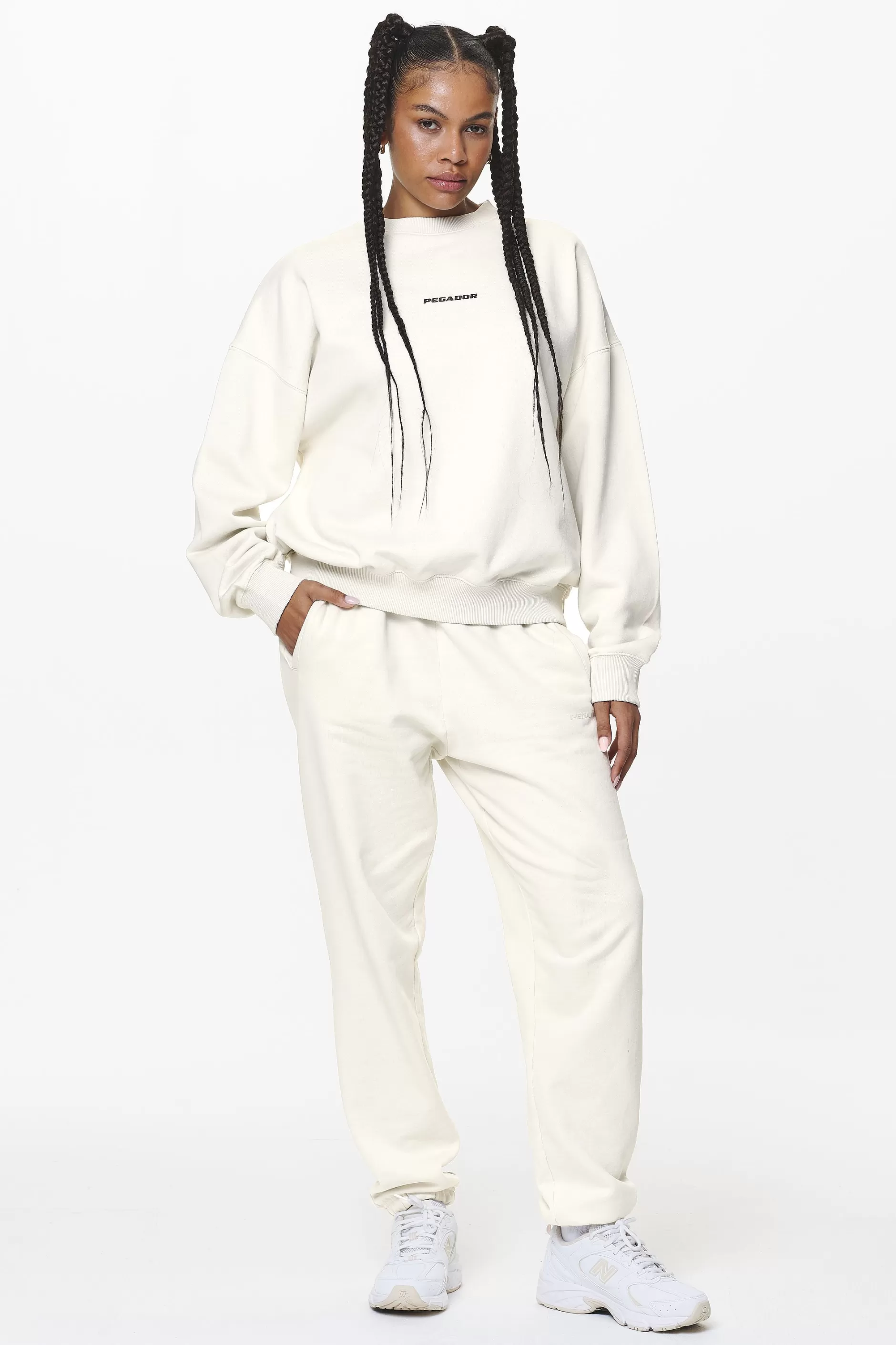 Aelva Logo Heavy Oversized Crew Neck -Pegador Fashion