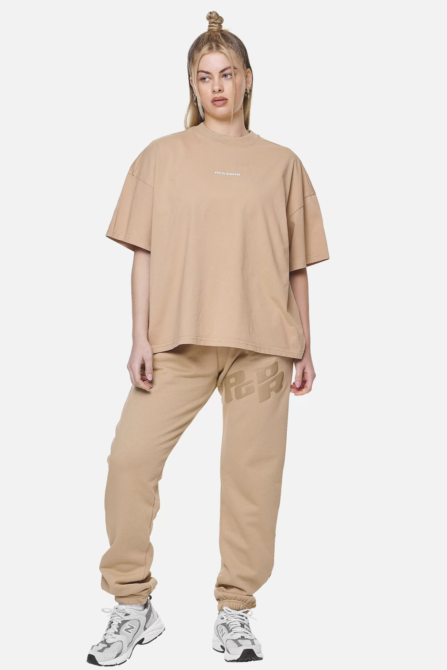 Arendal Logo Heavy Oversized Tee -Pegador Hot