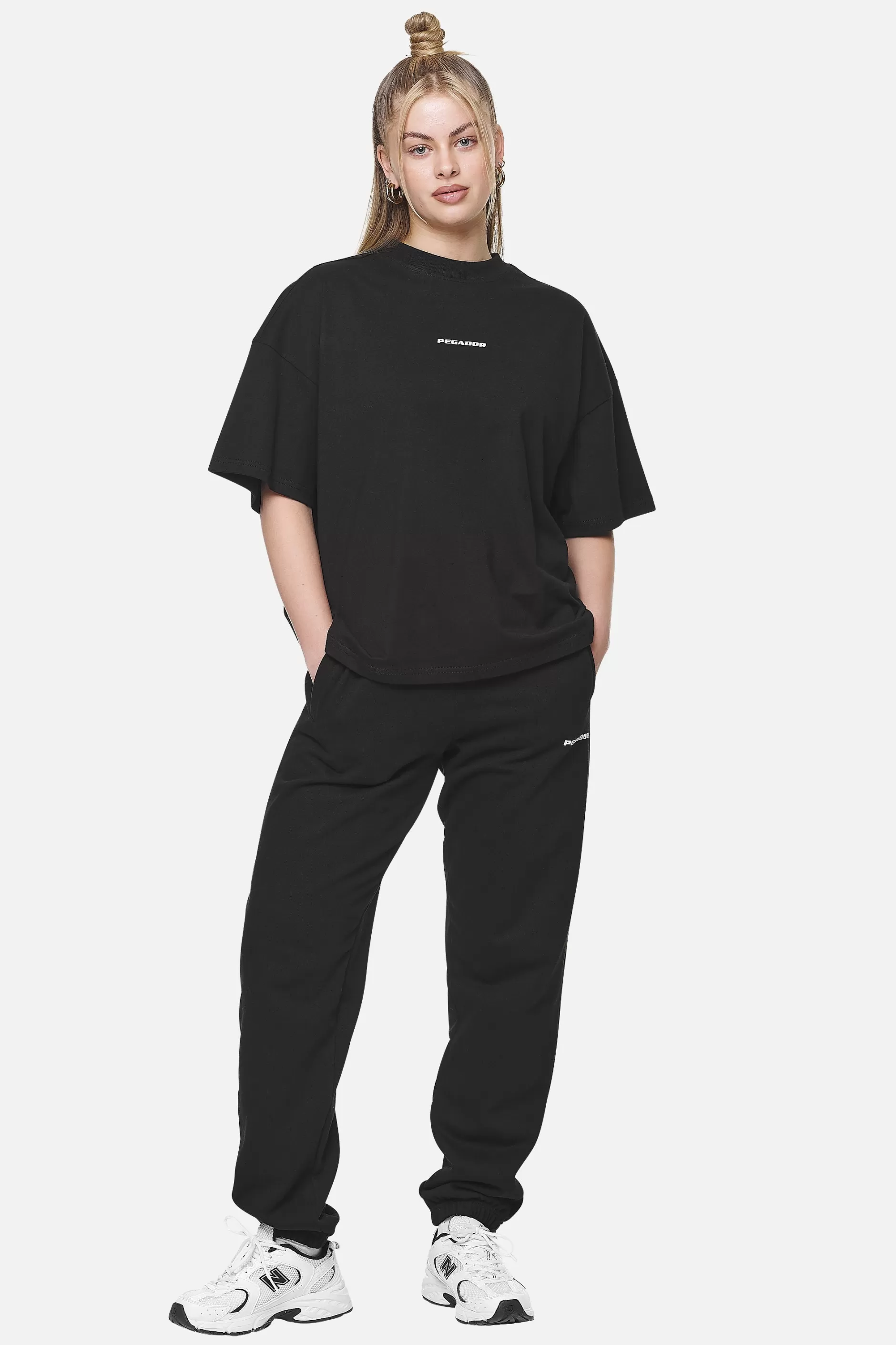 Arendal Logo Heavy Oversized Tee -Pegador Hot