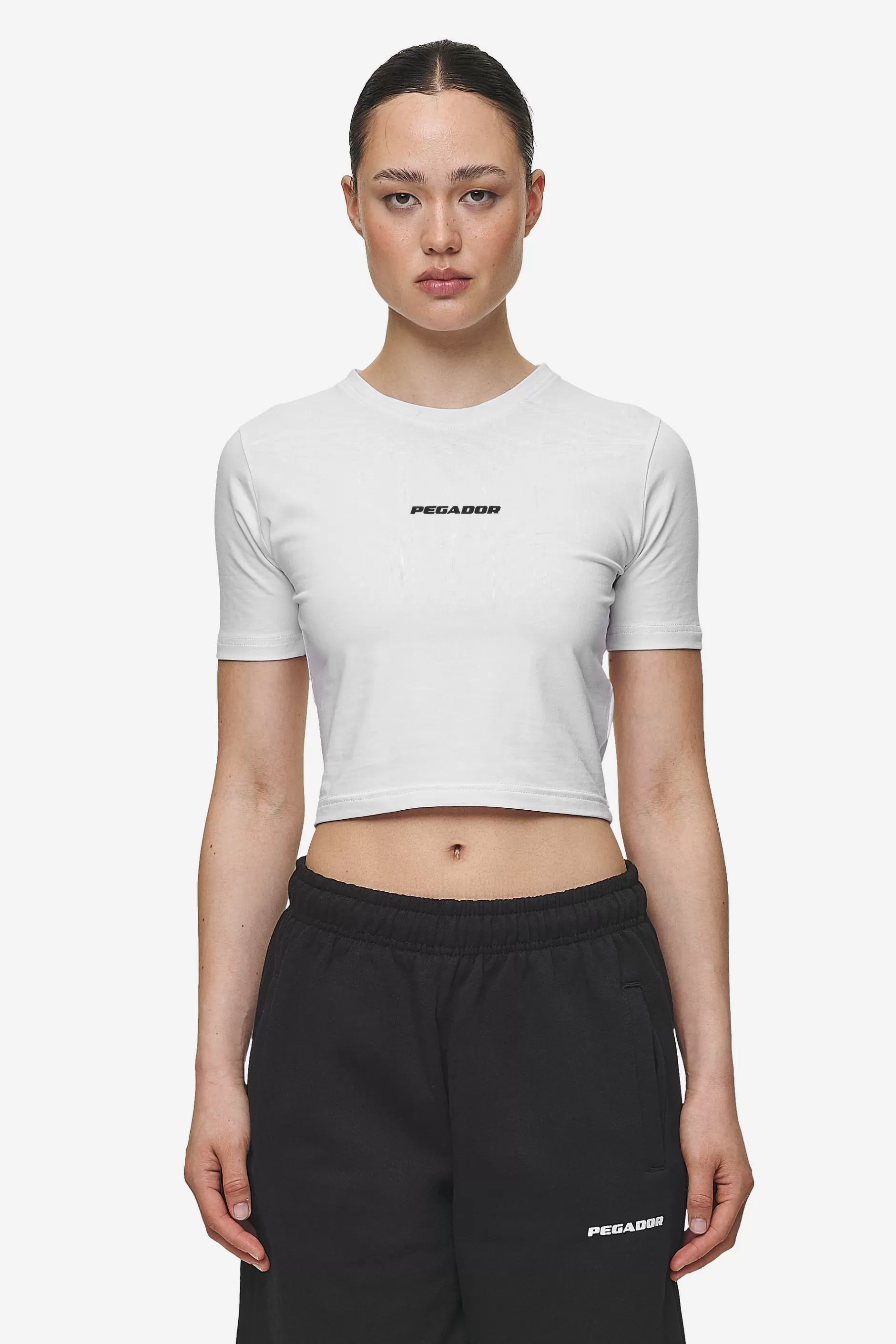 Ines Cropped Baby Tee -Pegador Hot