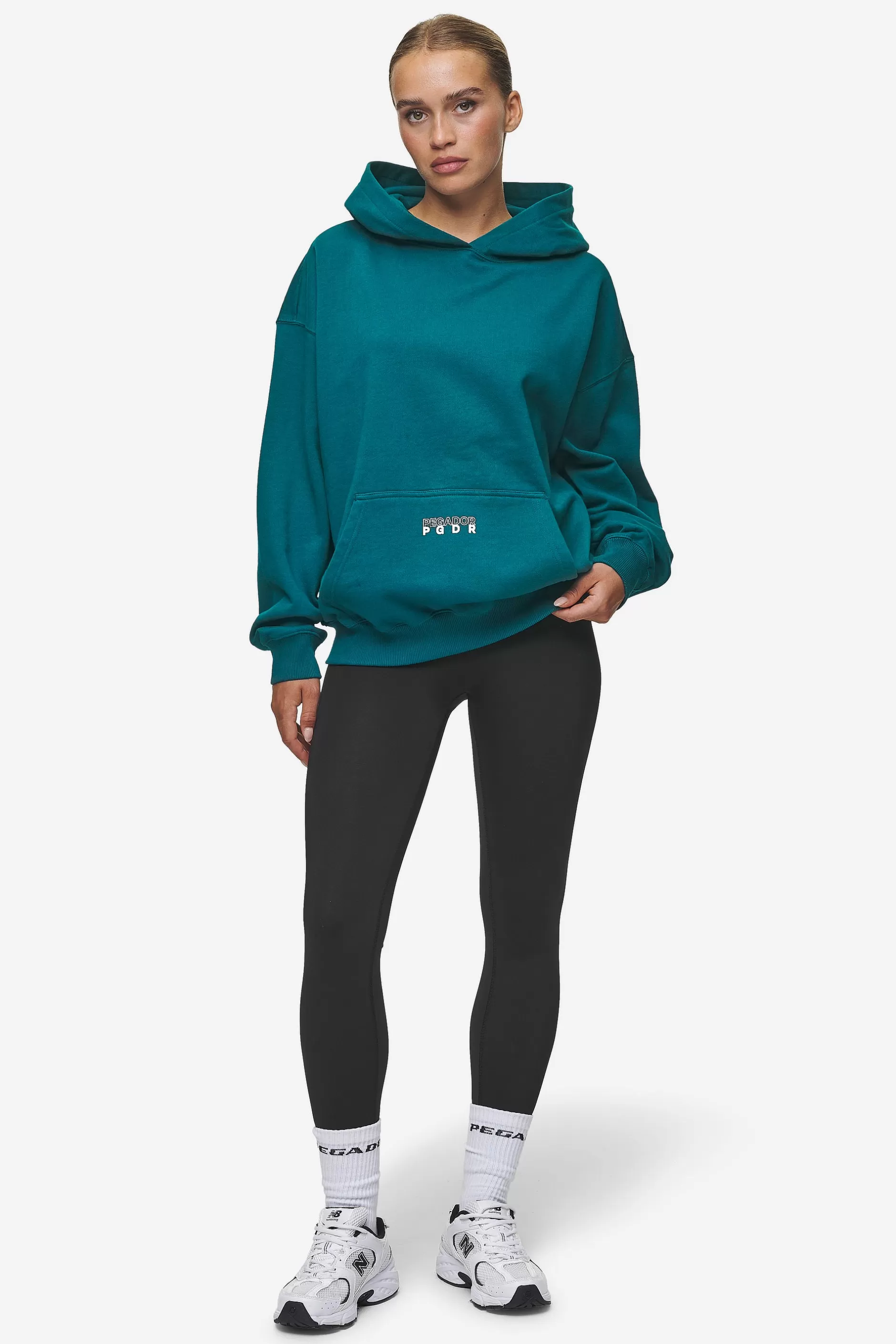 Nisa Oversized Hoodie -Pegador Best